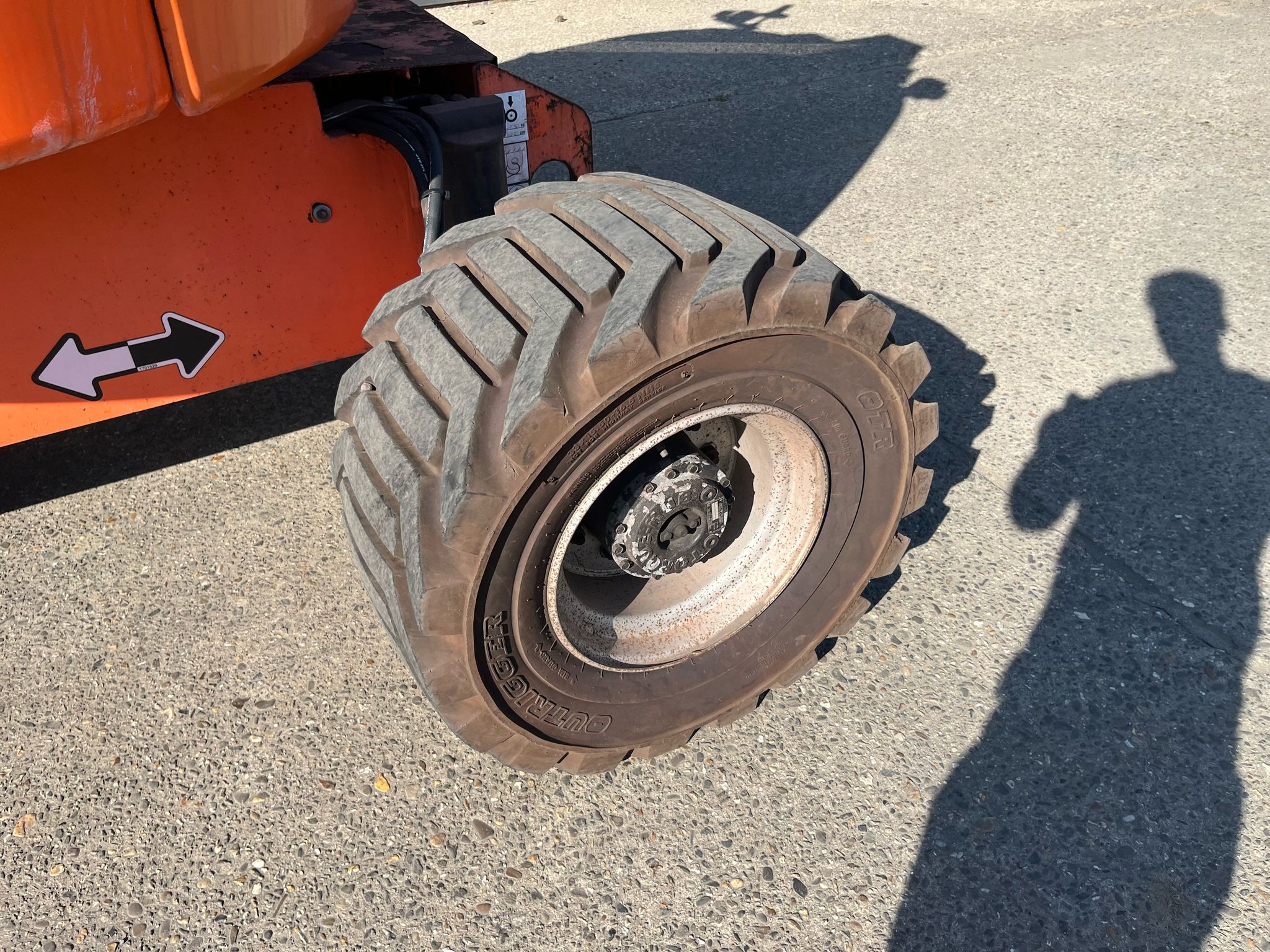 Sold - Articulated Boom Lift - View 2